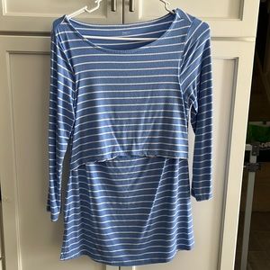 Gap Body Medium Nursing Friendly Top
